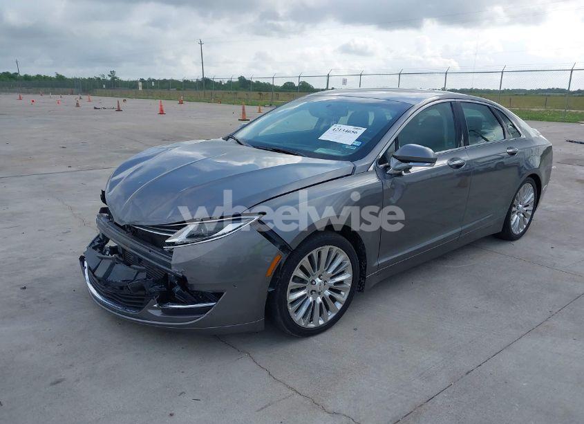 Photo 2 of 2014 Lincoln Mkz (VIN 3LN6L2G99ER834840)