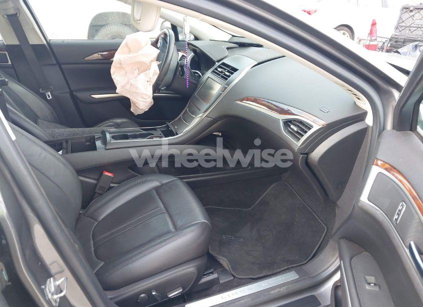 Photo 5 of 2014 Lincoln Mkz (VIN 3LN6L2G99ER834840)