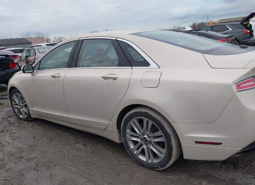 Photo 15 of 2014 Lincoln Mkz (VIN 3LN6L2G9XER806206)