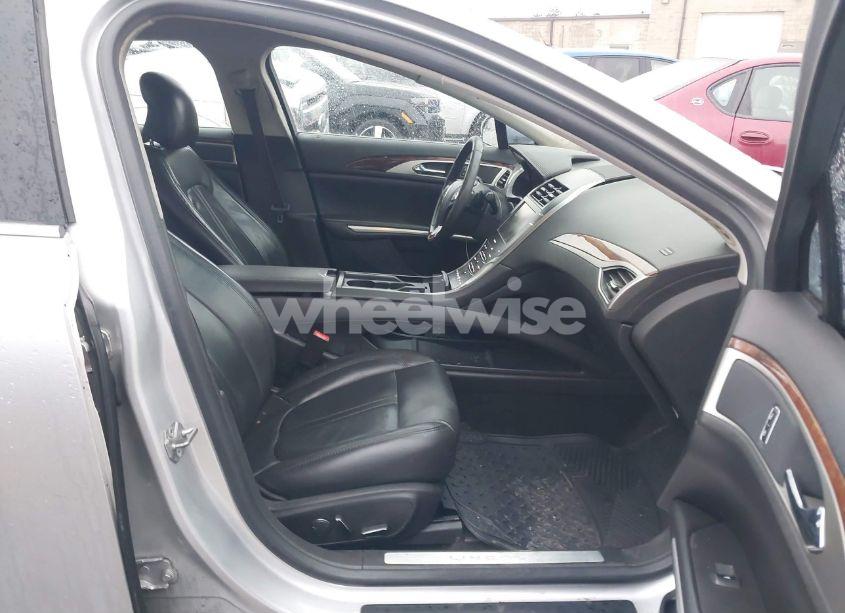 Photo 5 of 2014 Lincoln Mkz (VIN 3LN6L2G9XER814581)