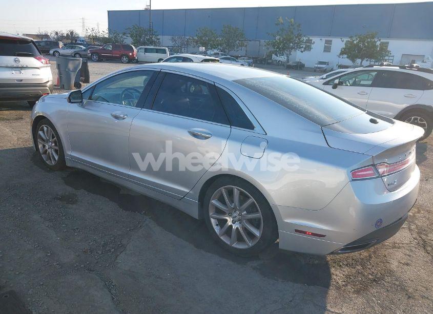 Photo 3 of 2014 Lincoln Mkz (VIN 3LN6L2G9XER824799)