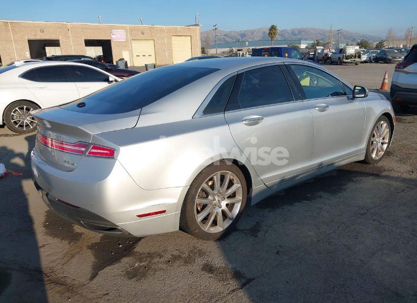 Photo 4 of 2014 Lincoln Mkz (VIN 3LN6L2G9XER824799)