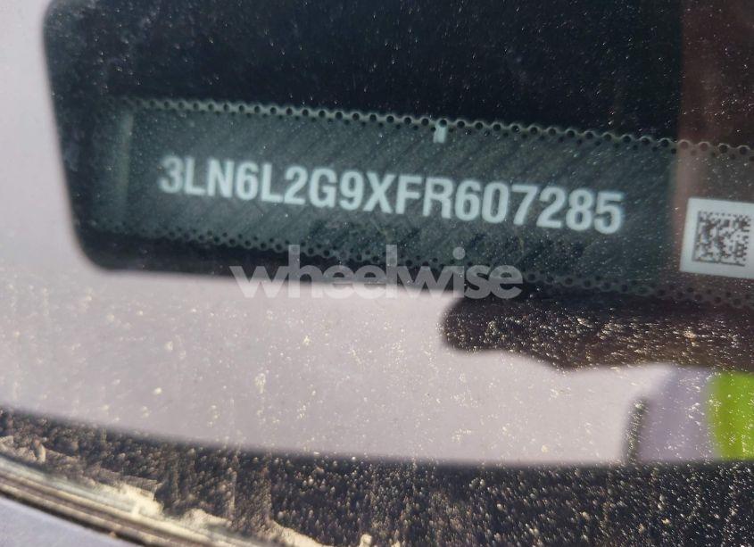 Photo 12 of 2015 Lincoln Mkz (VIN 3LN6L2G9XFR607285)