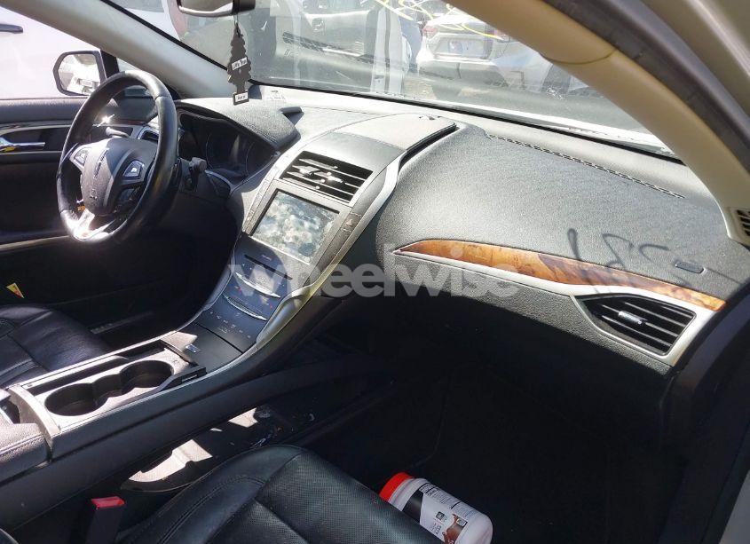 Photo 5 of 2015 Lincoln Mkz (VIN 3LN6L2G9XFR607285)