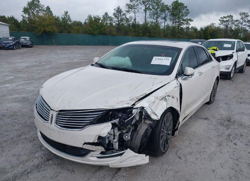 Photo 2 of 2013 Lincoln Mkz (VIN 3LN6L2GK0DR809505)