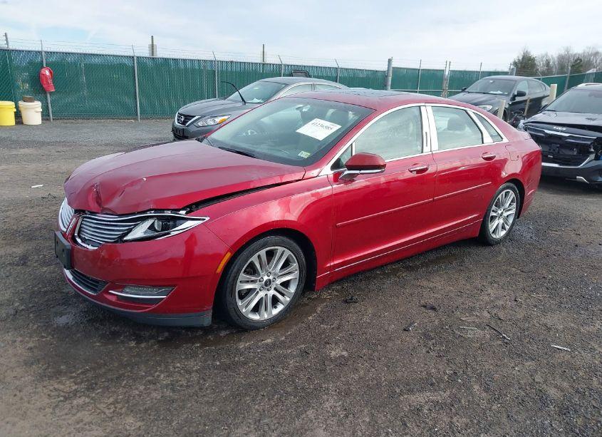 Photo 2 of 2014 Lincoln Mkz (VIN 3LN6L2GK0ER800207)