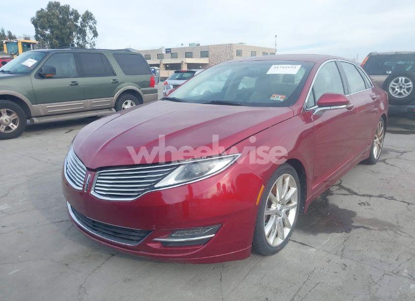 Photo 2 of 2014 Lincoln Mkz (VIN 3LN6L2GK0ER803608)
