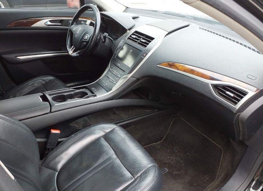 Photo 5 of 2015 Lincoln Mkz (VIN 3LN6L2GK0FR624776)