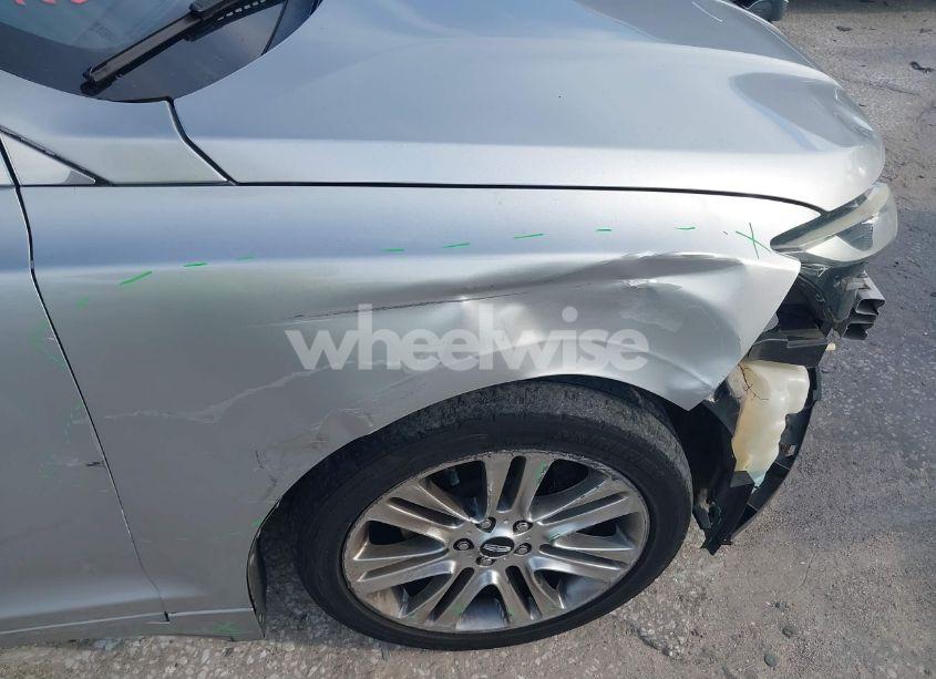 Photo 13 of 2013 Lincoln Mkz (VIN 3LN6L2GK1DR801025)