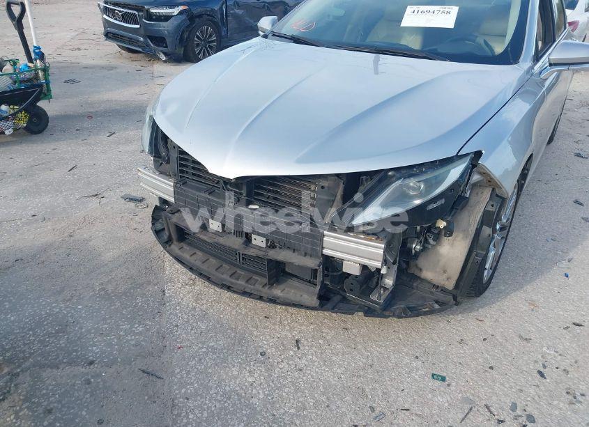 Photo 14 of 2013 Lincoln Mkz (VIN 3LN6L2GK1DR801025)