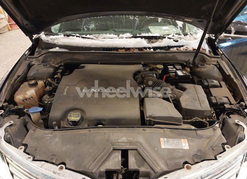 Photo 10 of 2013 Lincoln Mkz (VIN 3LN6L2GK1DR817922)