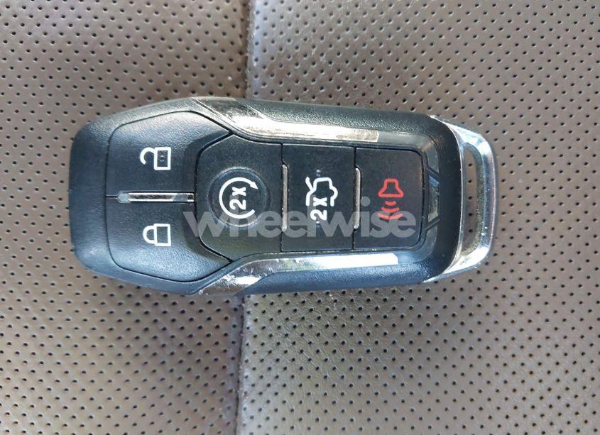 Photo 11 of 2014 Lincoln Mkz (VIN 3LN6L2GK1ER823530)