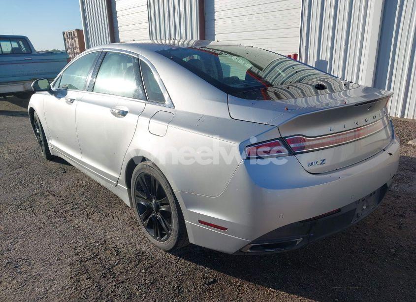 Photo 3 of 2014 Lincoln Mkz (VIN 3LN6L2GK1ER823530)