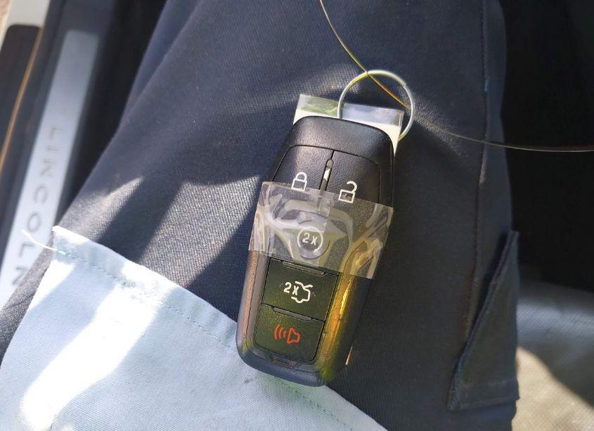 Photo 11 of 2014 Lincoln Mkz (VIN 3LN6L2GK1ER825455)