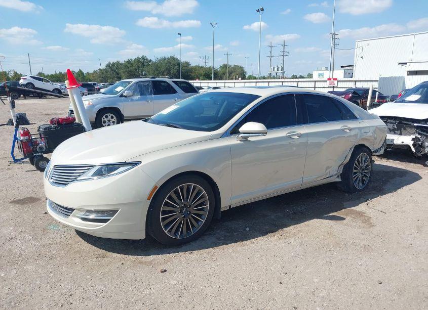 Photo 2 of 2014 Lincoln Mkz (VIN 3LN6L2GK1ER825455)