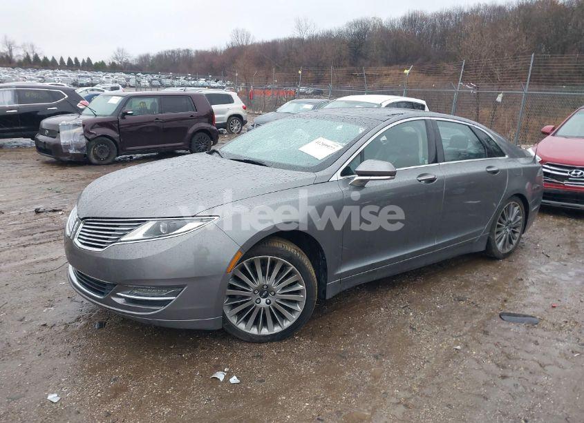 Photo 2 of 2014 Lincoln Mkz (VIN 3LN6L2GK2ER801312)