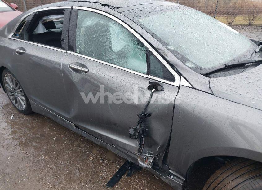 Photo 6 of 2014 Lincoln Mkz (VIN 3LN6L2GK2ER801312)