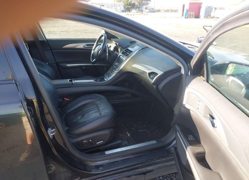 Photo 5 of 2014 Lincoln Mkz (VIN 3LN6L2GK2ER804596)