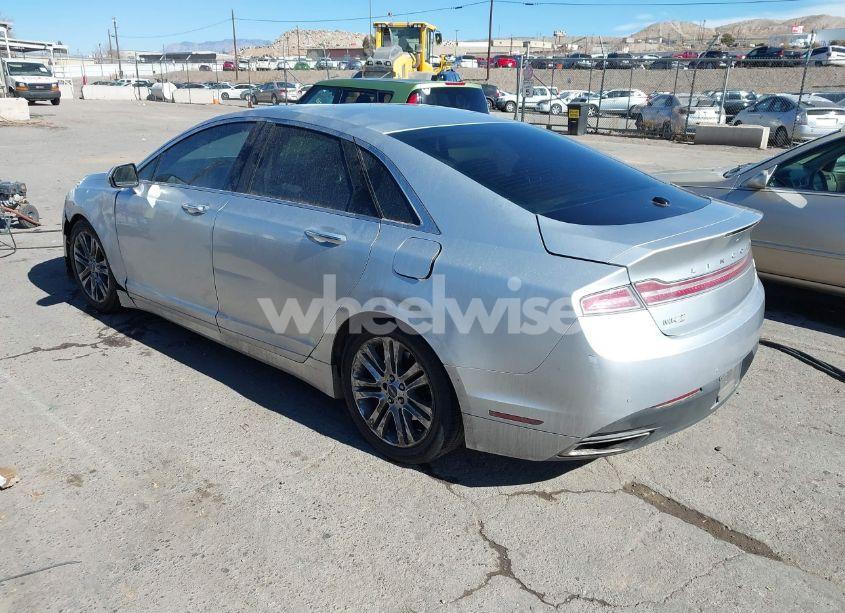 Photo 3 of 2014 Lincoln Mkz (VIN 3LN6L2GK2ER817686)