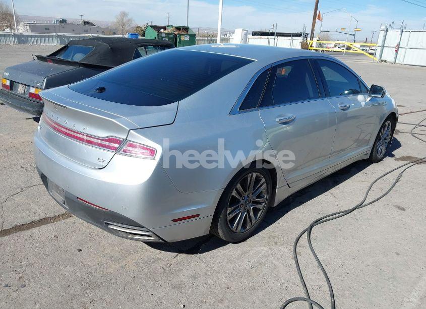 Photo 4 of 2014 Lincoln Mkz (VIN 3LN6L2GK2ER817686)