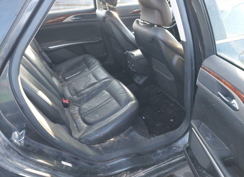 Photo 8 of 2013 Lincoln Mkz (VIN 3LN6L2GK3DR801401)