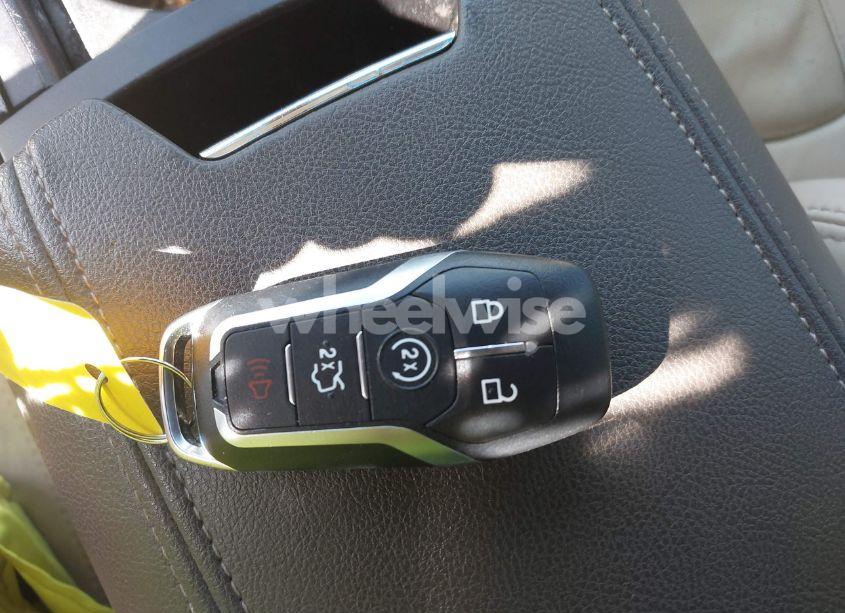 Photo 11 of 2013 Lincoln Mkz (VIN 3LN6L2GK3DR824094)