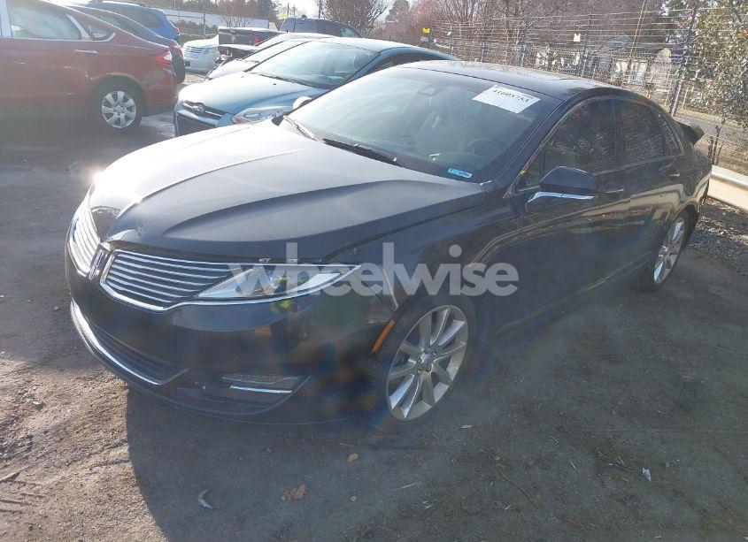 Photo 2 of 2015 Lincoln Mkz (VIN 3LN6L2GK4FR621332)