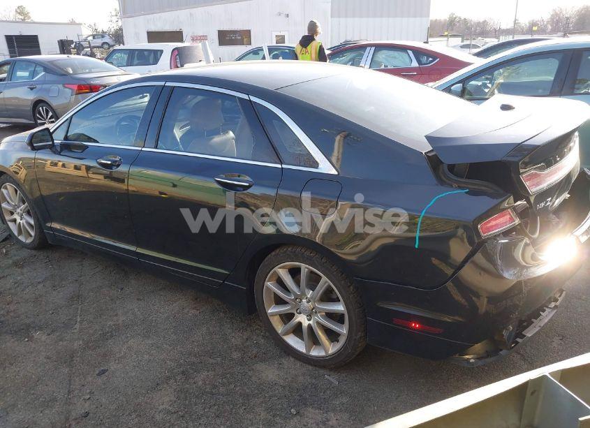 Photo 3 of 2015 Lincoln Mkz (VIN 3LN6L2GK4FR621332)