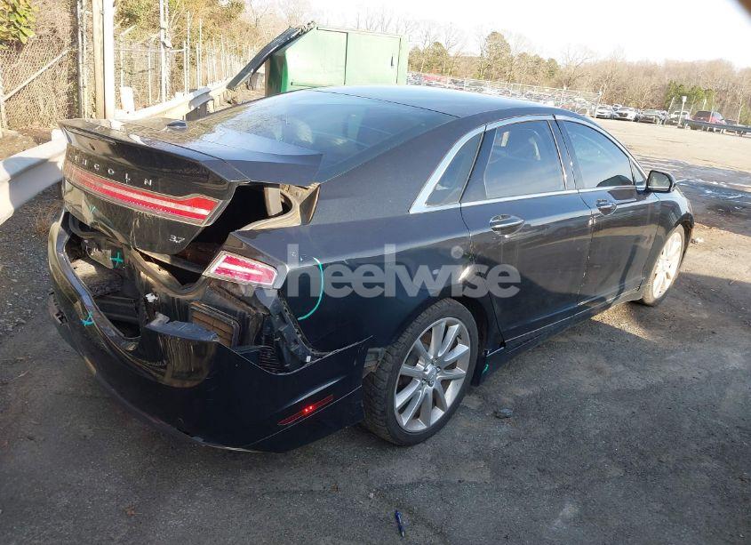 Photo 4 of 2015 Lincoln Mkz (VIN 3LN6L2GK4FR621332)
