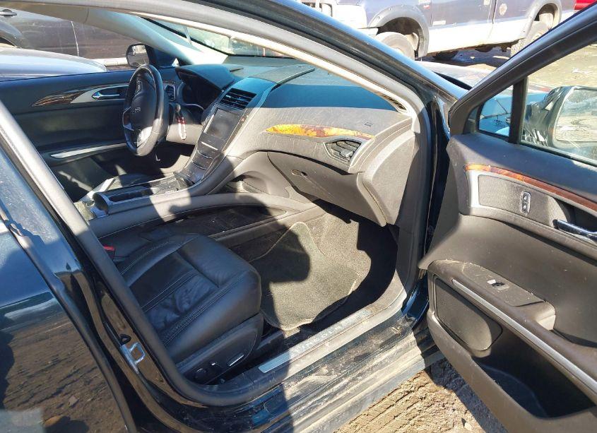 Photo 5 of 2014 Lincoln Mkz (VIN 3LN6L2GK5ER801174)