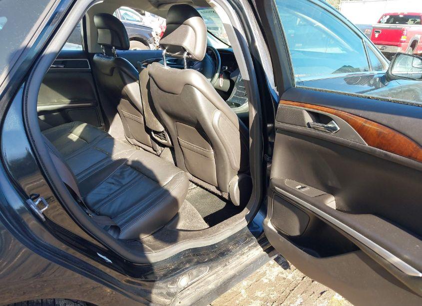 Photo 8 of 2014 Lincoln Mkz (VIN 3LN6L2GK5ER801174)