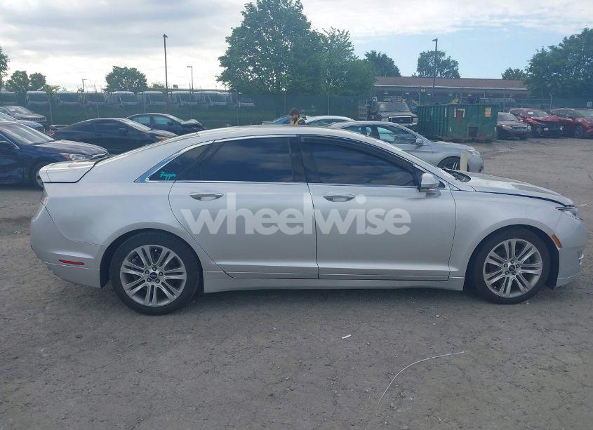 Photo 13 of 2014 Lincoln Mkz (VIN 3LN6L2GK5ER823529)