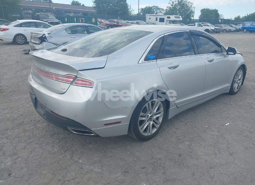 Photo 4 of 2014 Lincoln Mkz (VIN 3LN6L2GK5ER823529)