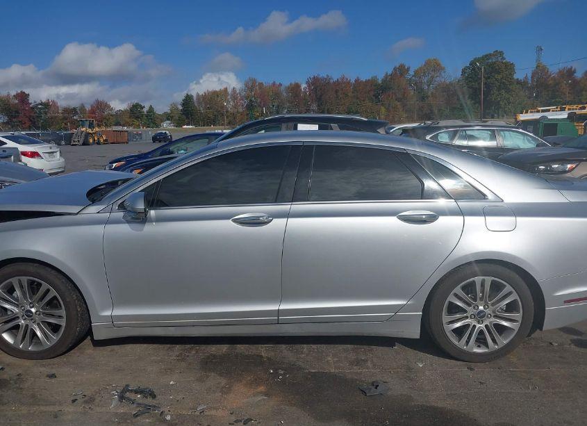 Photo 14 of 2015 Lincoln Mkz (VIN 3LN6L2GK5FR615989)