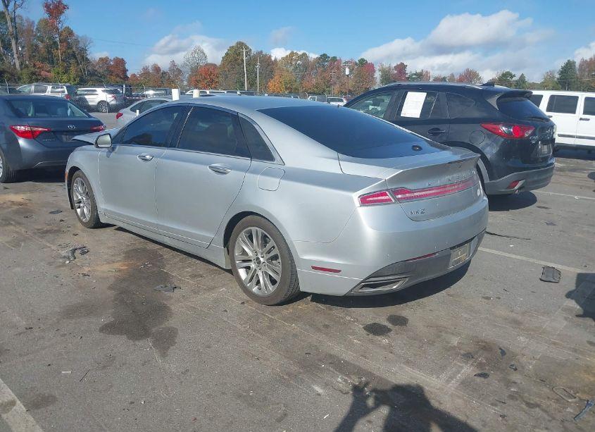 Photo 3 of 2015 Lincoln Mkz (VIN 3LN6L2GK5FR615989)
