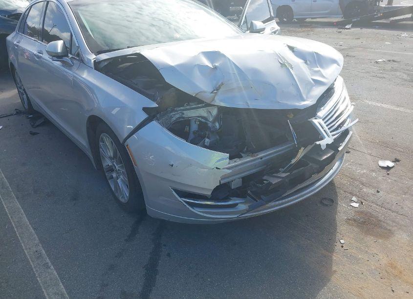 Photo 6 of 2015 Lincoln Mkz (VIN 3LN6L2GK5FR615989)