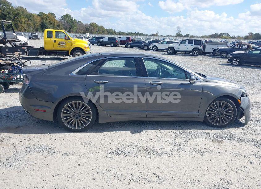 Photo 13 of 2016 Lincoln Mkz (VIN 3LN6L2GK5GR601446)