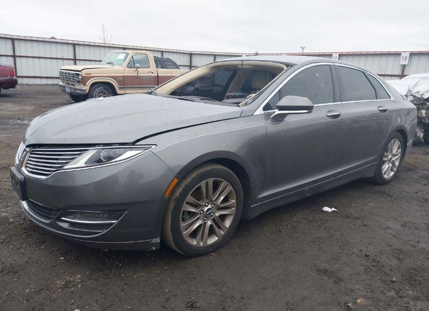 Photo 2 of 2014 Lincoln Mkz (VIN 3LN6L2GK6ER804777)