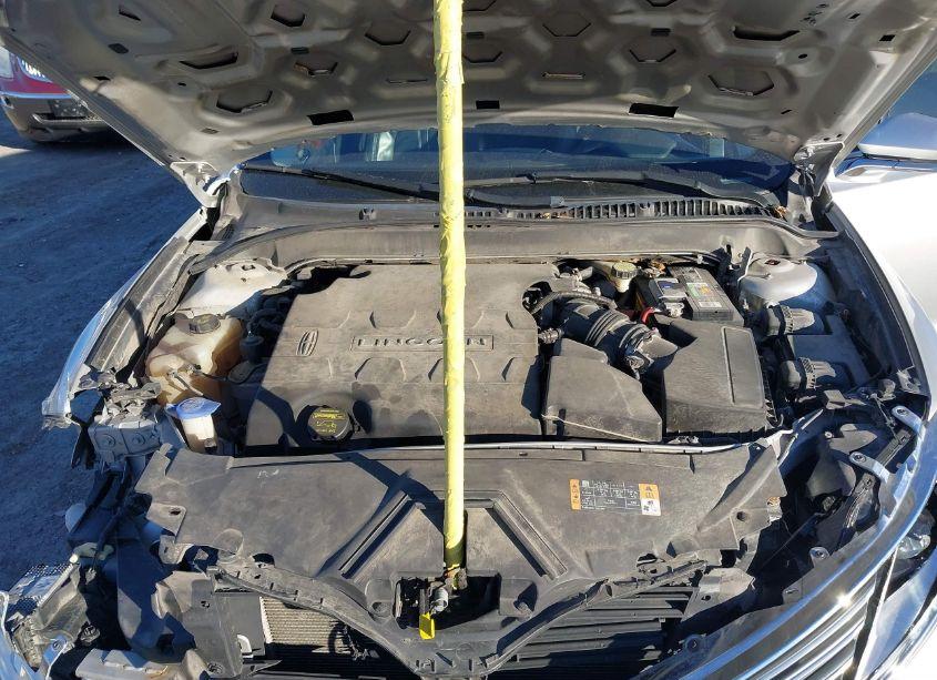 Photo 10 of 2014 Lincoln Mkz (VIN 3LN6L2GK7ER807557)