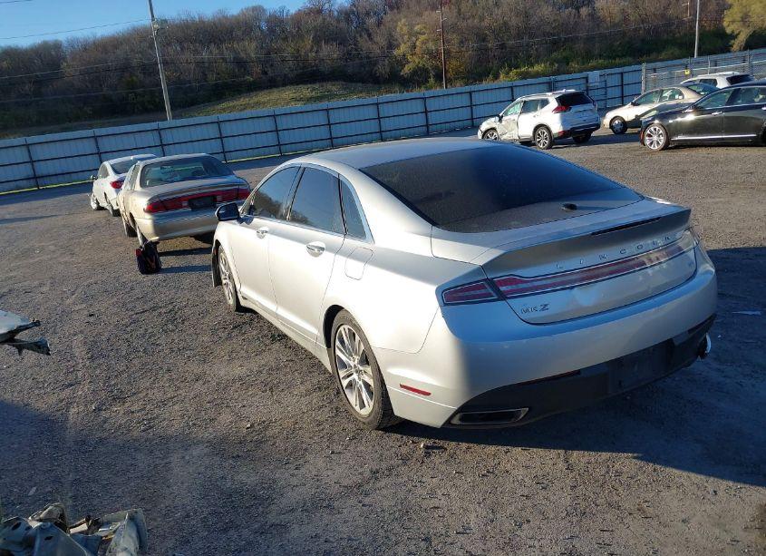 Photo 3 of 2014 Lincoln Mkz (VIN 3LN6L2GK7ER807557)