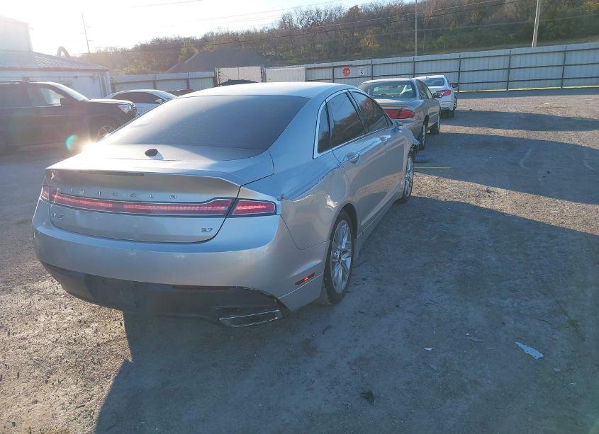 Photo 4 of 2014 Lincoln Mkz (VIN 3LN6L2GK7ER807557)