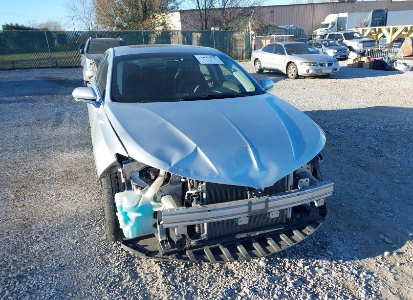 Photo 6 of 2014 Lincoln Mkz (VIN 3LN6L2GK9ER817233)