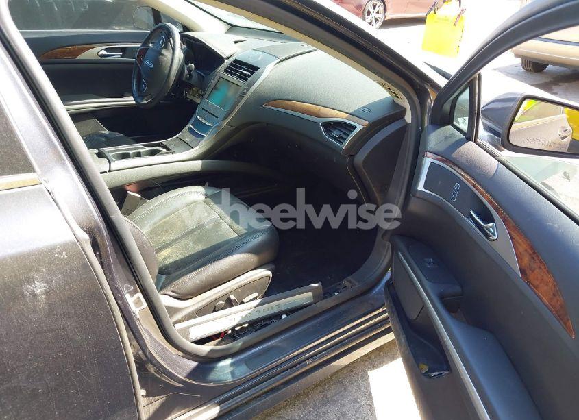 Photo 5 of 2014 Lincoln Mkz (VIN 3LN6L2GK9ER818561)