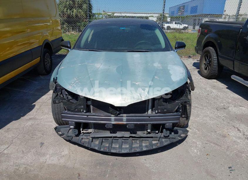 Photo 6 of 2014 Lincoln Mkz (VIN 3LN6L2GK9ER818561)