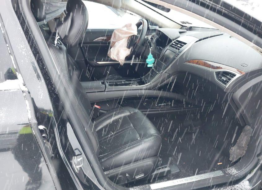 Photo 5 of 2014 Lincoln Mkz (VIN 3LN6L2GK9ER824067)