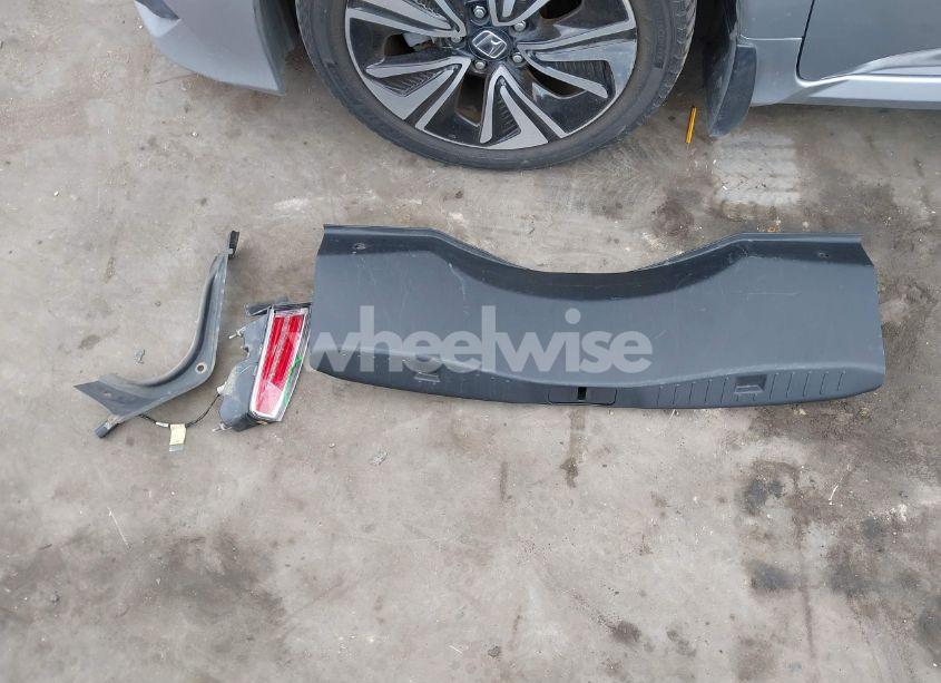 Photo 12 of 2013 Lincoln Mkz (VIN 3LN6L2GKXDR814338)