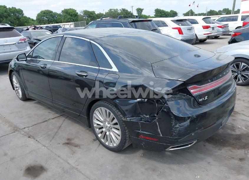 Photo 3 of 2013 Lincoln Mkz (VIN 3LN6L2GKXDR814338)