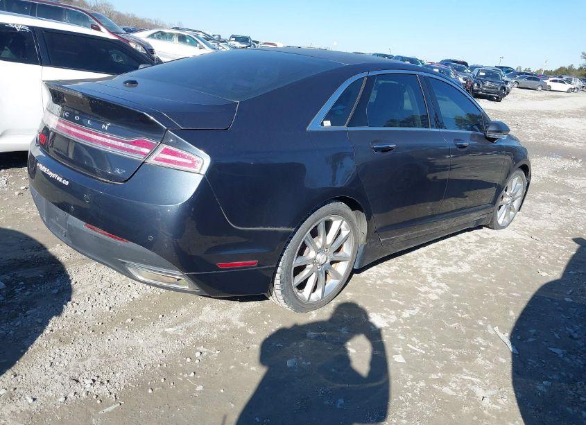 Photo 4 of 2014 Lincoln Mkz (VIN 3LN6L2GKXER825454)