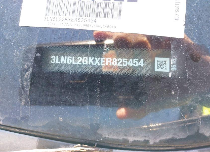 Photo 9 of 2014 Lincoln Mkz (VIN 3LN6L2GKXER825454)