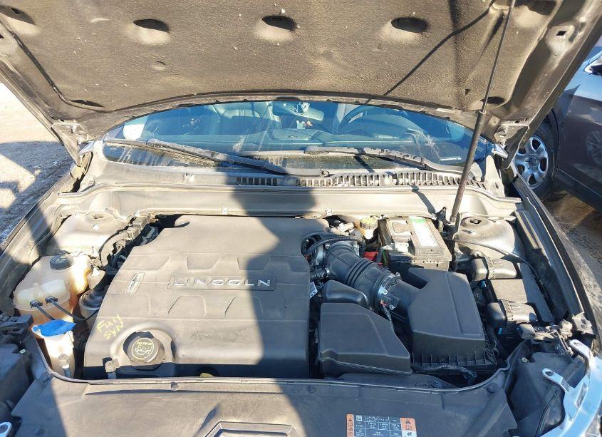 Photo 10 of 2016 Lincoln Mkz (VIN 3LN6L2GKXGR627136)